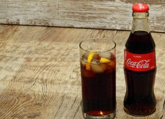 Coca-Cola și sucul de mere